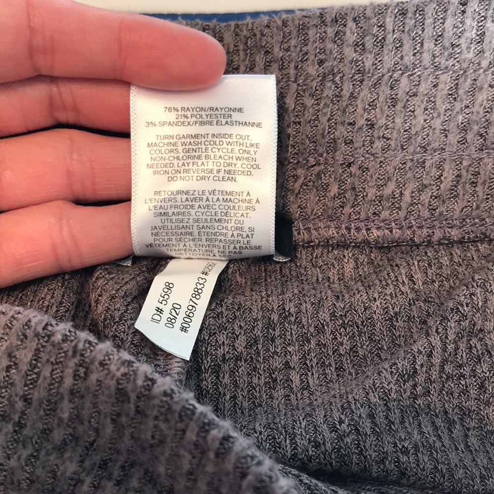 Express Soft Ribbed Lounge Pants - Picture 9 of 9